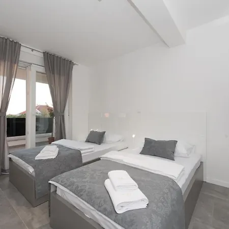 Villa Magnifica Apartments With Pool Novalja Exterior photo