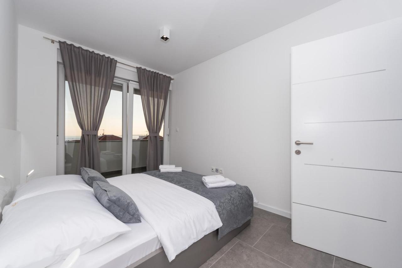 Magnifica With Pool Apartment Novalja