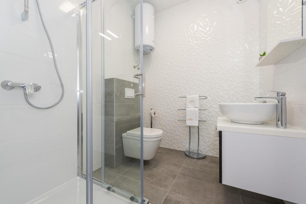 Apartament Magnifica With Pool *