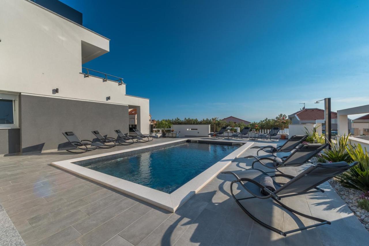 Magnifica With Pool